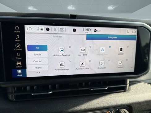 New 2025 Jeep Gladiator Sport image 23