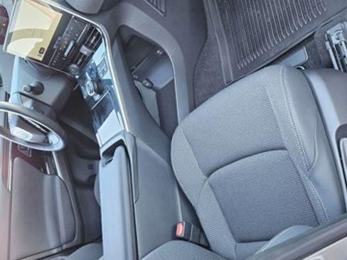 Used 2025 Toyota bZ4X AWD image 20