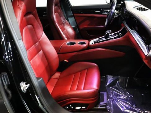 Used 2018 Porsche Panamera 4S image 21