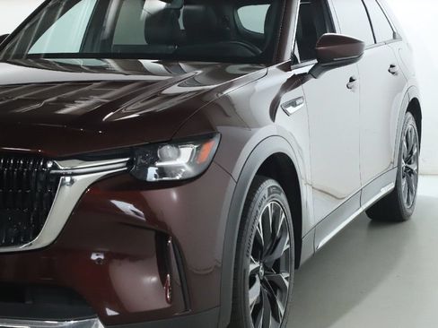 Used 2024 MAZDA CX-90 Plug-In Hybrid w/ Premium Plus AWD/4WD image 4