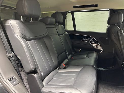 Used 2023 Land Rover Range Rover Long Wheelbase SE AWD/4WD image 39