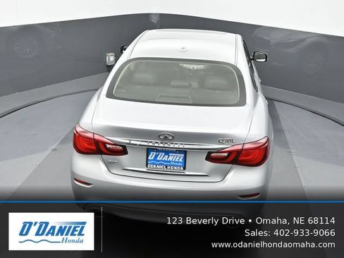 Used 2015 INFINITI Q70 L 3.7 w/ Deluxe Touring Package AWD/4WD image 17
