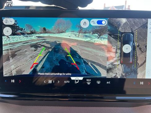 Used 2025 Ford Expedition Active image 22