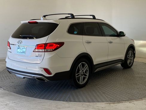 Used 2017 Hyundai Santa Fe Limited AWD/4WD image 9