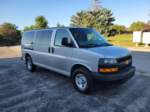 Used 2019 Chevrolet Express 2500 LS w/ Driver Convenience Package RWD image 28