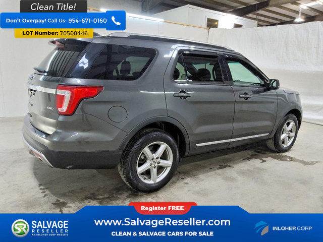 Used 2016 Ford Explorer XLT w/ Equipment Group 202A AWD/4WD image 4