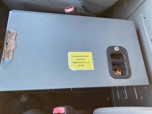 Used 2012 Chevrolet Express 2500 RWD image 14