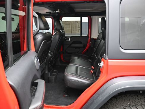 Used 2019 Jeep Wrangler Unlimited Rubicon w/ LED Lighting Group image 26