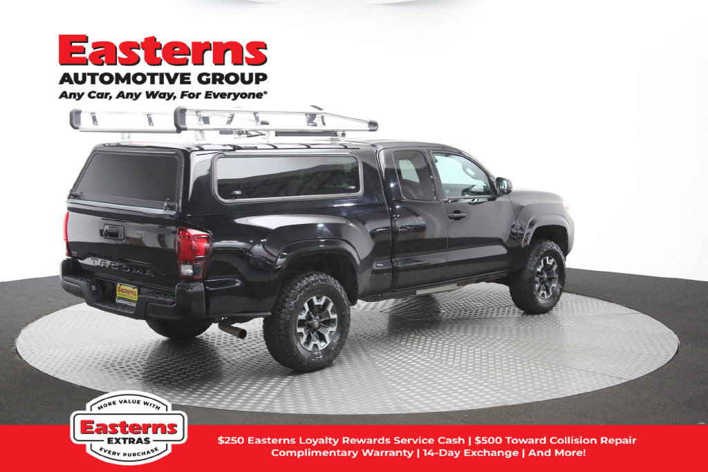 Used 2023 Toyota Tacoma SR AWD/4WD image 43