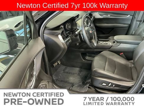 Used 2023 Cadillac XT6 Sport w/ Technology Package AWD/4WD image 6