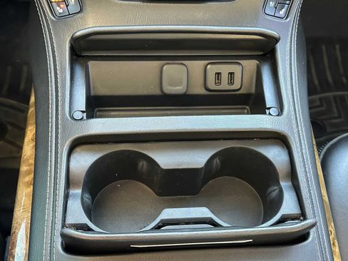 Used 2017 GMC Yukon Denali image 32