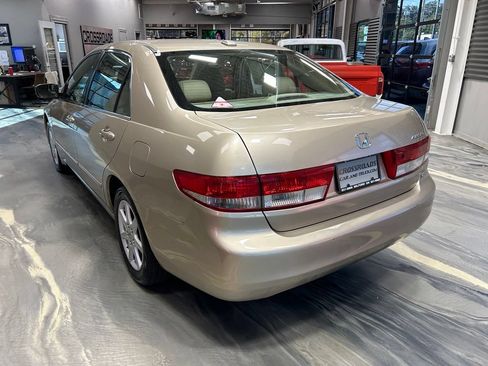 Used 2004 Honda Accord EX image 30