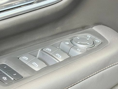 Used 2024 Chevrolet Tahoe High Country w/ Advanced Technology Package AWD/4WD image 12