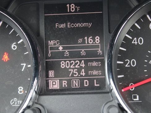 Used 2011 Nissan Rogue SV image 34