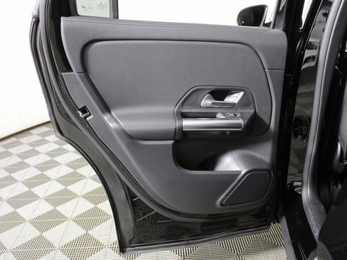 Certified 2025 Mercedes-Benz GLA 250 image 24