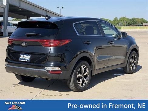 Used 2022 Kia Sportage LX AWD/4WD image 4