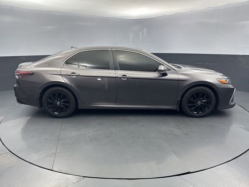 Used 2021 Toyota Camry LE w/ Cold Weather Package image 6