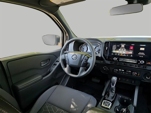 New 2026 Nissan Frontier SV w/ SV Convenience Package image 11