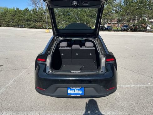 Used 2024 Toyota Prius LE FWD image 31