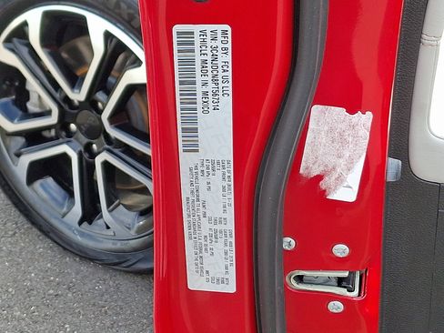 Certified 2023 Jeep Compass Limited image 26