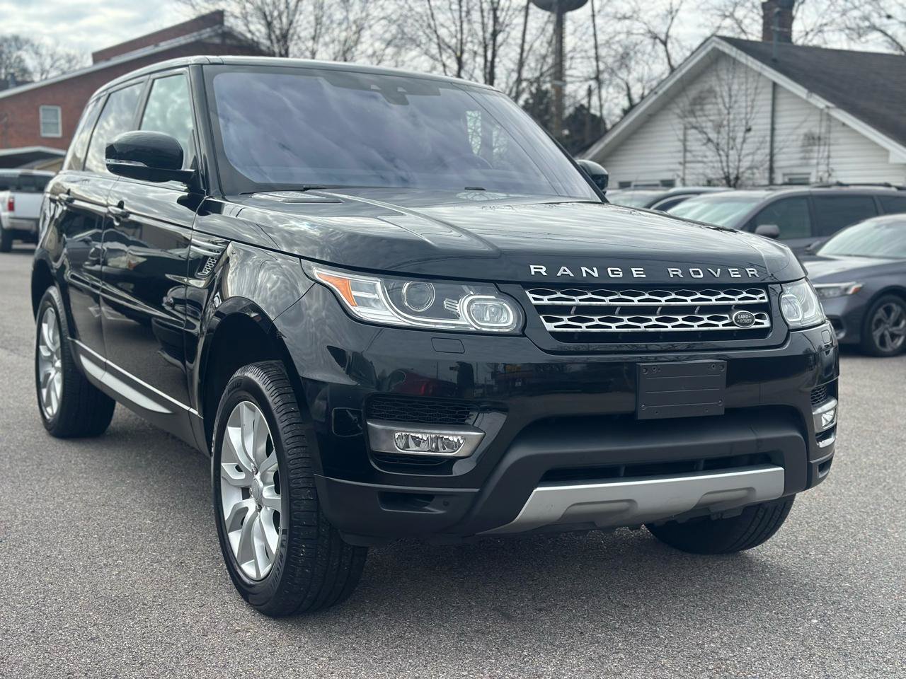 Used 2017 Land Rover Range Rover Sport HSE AWD/4WD image 2