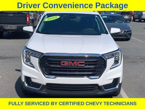 Used 2022 GMC Terrain SLE w/ Driver Convenience Package FWD image 15
