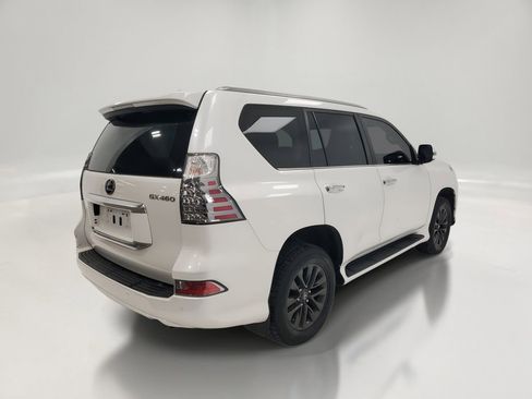 Used 2020 Lexus GX 460 Premium w/ Premium Package image 6