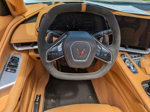 Used 2020 Chevrolet Corvette Stingray Premium Cpe w/ 3LT Preferred Equipment Group RWD image 17