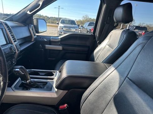 Used 2016 Ford F150 Lariat image 12