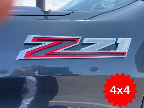 Used 2021 Chevrolet Silverado 1500 LT Trail Boss w/ Convenience Package II AWD/4WD image 25