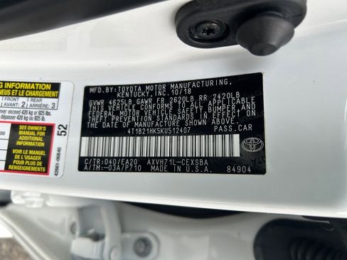 Used 2019 Toyota Camry SE image 35