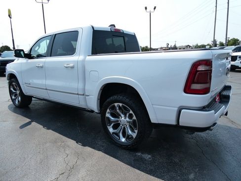 Used 2022 RAM 1500 Limited w/ Body Color Bumper Group AWD/4WD image 8