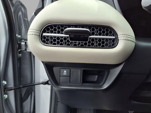 Used 2024 Honda HR-V EX-L image 18