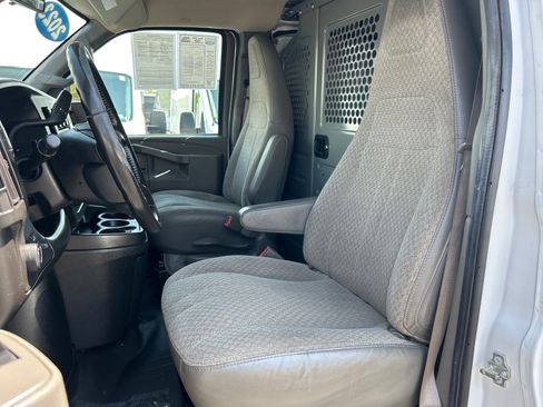 Used 2023 GMC Savana 2500 w/ Driver Convenience Package RWD image 7