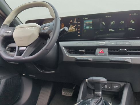 New 2026 Kia K4 GT-Line image 6