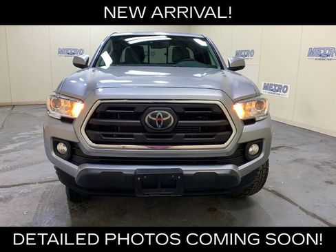 Used 2019 Toyota Tacoma SR5 AWD/4WD image 8