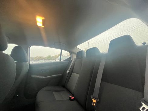 Used 2024 Nissan Sentra SV FWD image 15