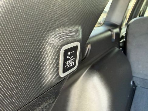 Used 2024 Jeep Grand Cherokee Altitude image 16