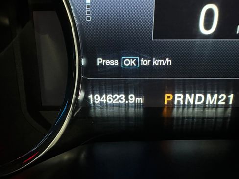 Used 2017 Ford F250 Lariat w/ Chrome Package image 24