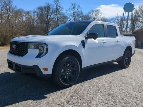 New 2026 Ford Maverick Lariat w/ Black Appearance Package AWD/4WD image 6