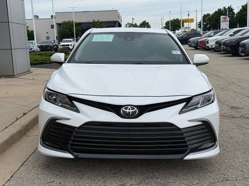 Used 2022 Toyota Camry LE FWD image 8