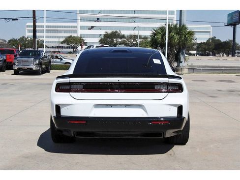 Used 2024 Dodge Charger R/T Scat Pack w/ Plus Group image 5