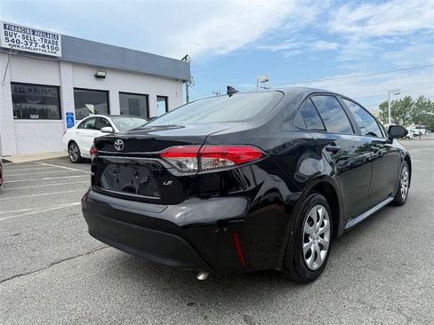 Used 2025 Toyota Corolla LE FWD image 6