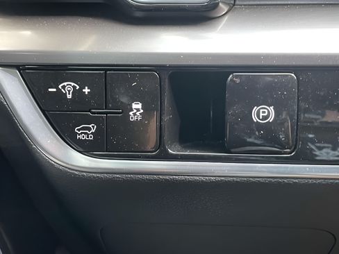 Used 2025 Kia Sportage EX w/ Premium Package FWD image 26