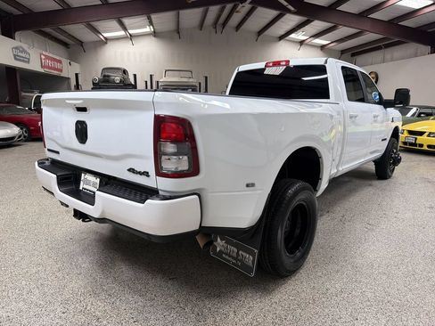 Used 2024 RAM 3500 Big Horn w/ Night Edition AWD/4WD image 7
