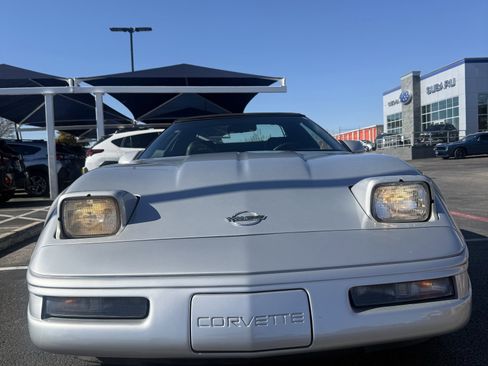 Used 1996 Chevrolet Corvette Convertible image 26