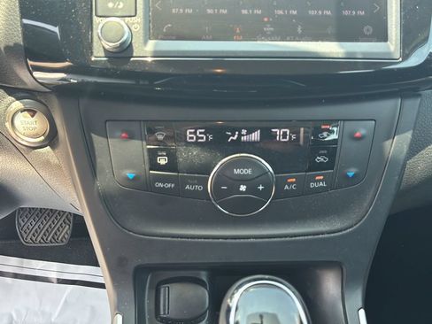 Used 2019 Nissan Sentra SV FWD image 31