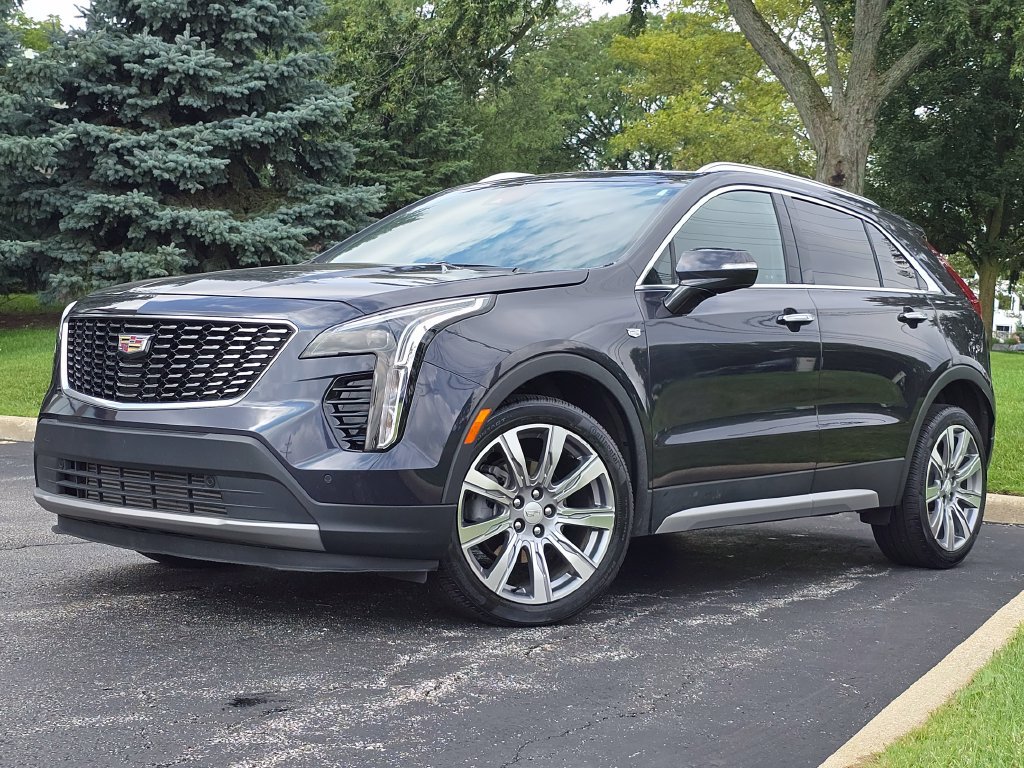 Certified 2023 Cadillac XT4 Premium Luxury w/ Cold Weather Package AWD/4WD image 3