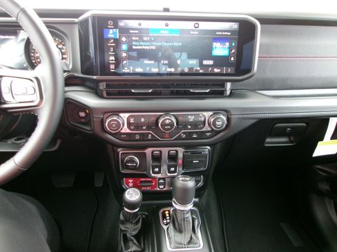 New 2026 Jeep Wrangler Rubicon w/ Safety Group image 15