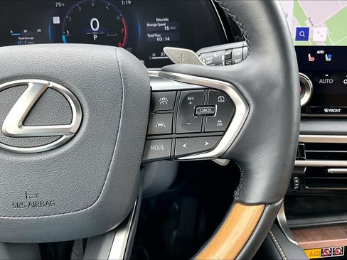 Used 2025 Lexus RX 350 Premium w/ Accessory Package (Z1) FWD image 25